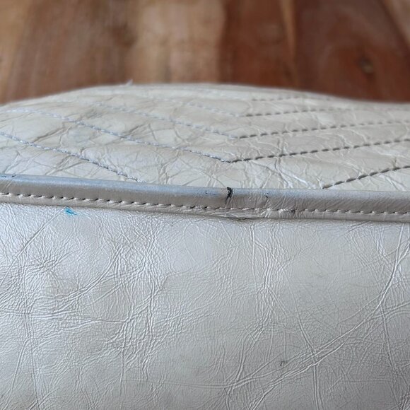 Saint Laurent Leather Niki Chain Satchel Light Natural White - Picture 16 of 16